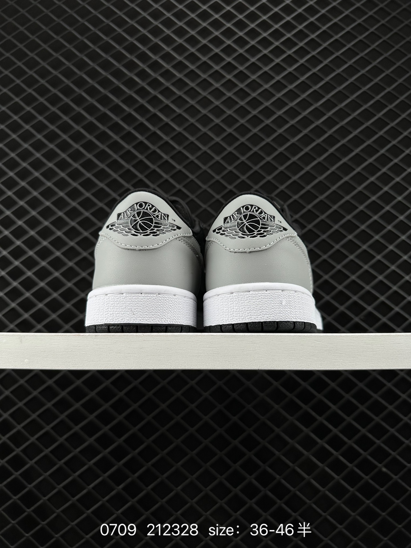 Air Jordan 1 Low AJ1